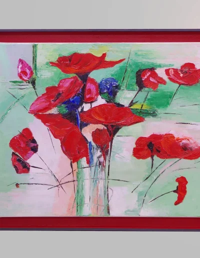 Bouquet de coquelicots rouges dans une caisse américaine rouge